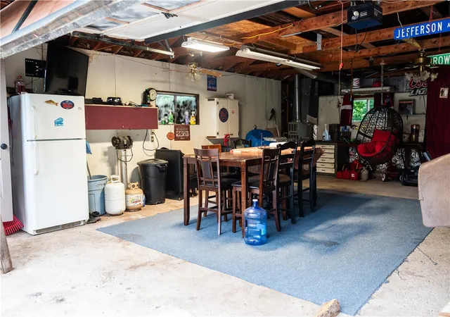 35th image of 327 N Transit St, Lockport, NY 14094 | MLS# R1698197