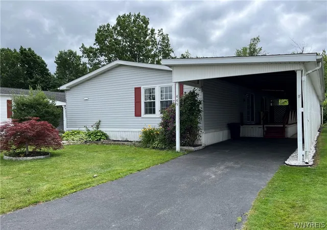 2nd image of 449 Jim Kelly Dr, Lockport Town, NY 14094 | MLS# B1698279