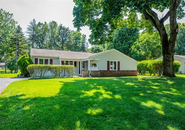 2nd image of 84 Harvest Rd, Fairport, NY 14450 | MLS# R1698229