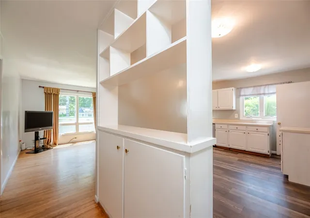 5th image of 84 Harvest Rd, Fairport, NY 14450 | MLS# R1698229