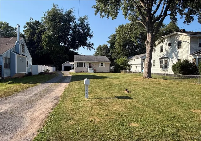 2nd image of 125 Campbell Rd, Salina, NY 13211 | MLS# S1698400