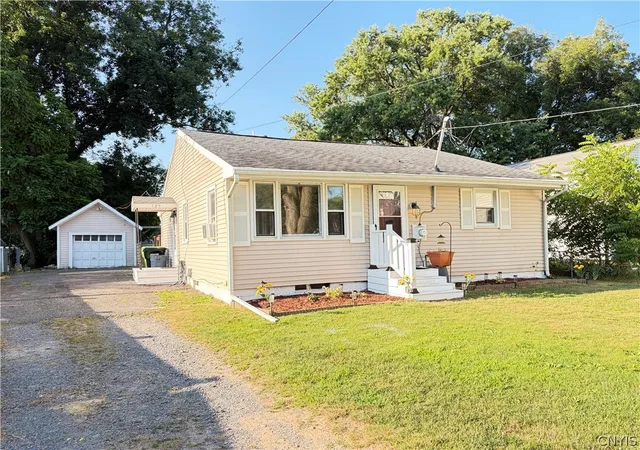 4th image of 125 Campbell Rd, Salina, NY 13211 | MLS# S1698400