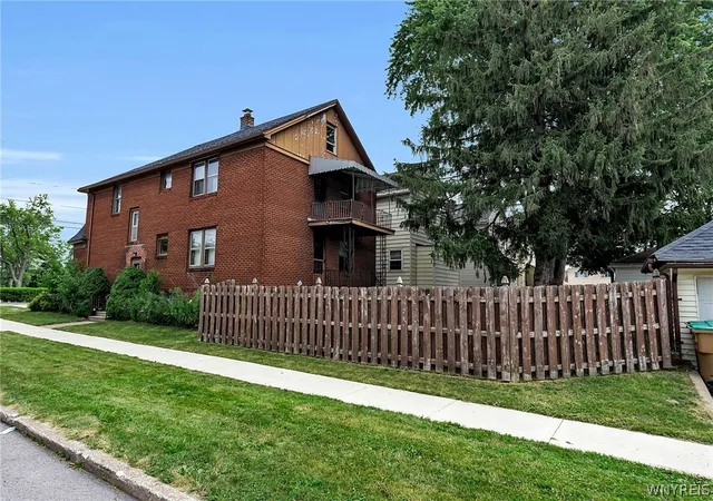 5th image of 2549 Genesee St, Buffalo, NY 14225 | MLS# B1698427