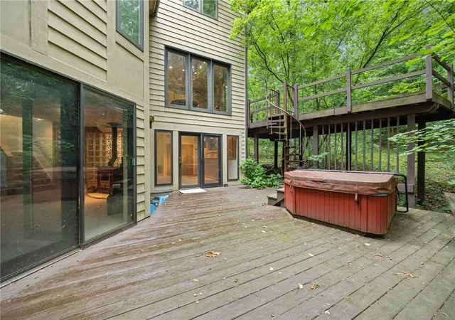 1st image of 7271 Hertfordshire, Victor, NY 14564 | MLS# R1696070