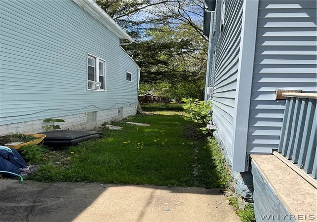Photo 2 of Multi family home for sale at 42 Princeton Pl, Buffalo, NY 14210 | MLS# B1698363 | Listing updated on 2026-07-21