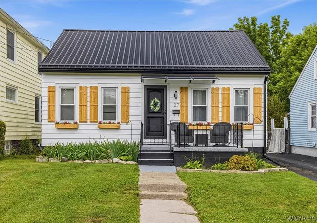 1st image of 27 Hyde Park, Lockport, NY 14094 | MLS# B1698028