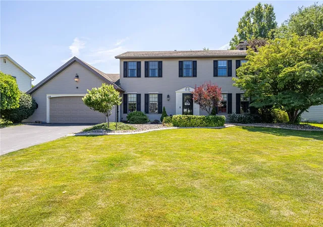 1st image of 139 Scotch Pine Dr, Rochester, NY 14616 | MLS# R1697130