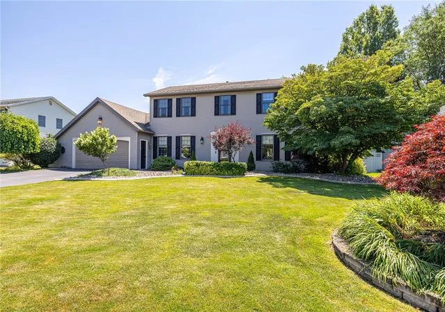 2nd image of 139 Scotch Pine Dr, Rochester, NY 14616 | MLS# R1697130