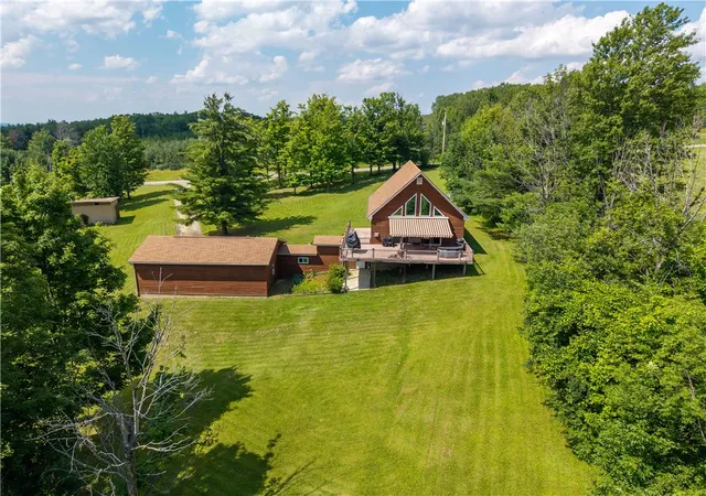 3rd image of 1560 Day Rd, Arkport, NY 14807 | MLS# R1697143