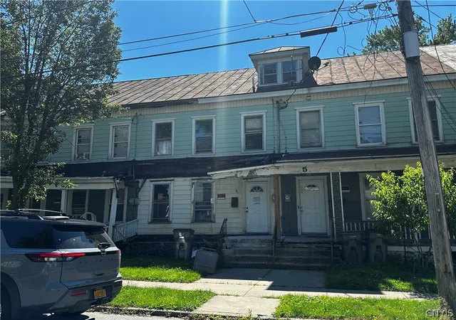 1st image of 100 Kossuth St #5, Rome, NY 13440 | MLS# S1698517