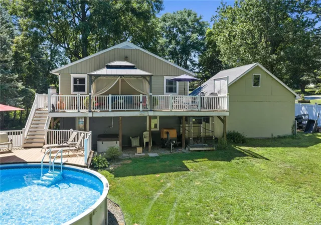 41st image of 536 Moseley Rd, Fairport, NY 14450 | MLS# R1698180