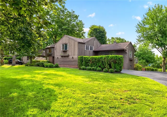 3rd image of 135 Orchard Park Blvd, Rochester, NY 14609 | MLS# R1698643
