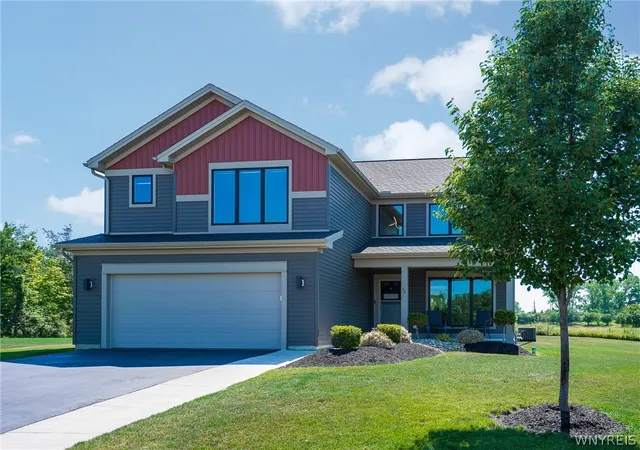 2nd image of 76 Jaycee Ln, Buffalo, NY 14224 | MLS# B1698147