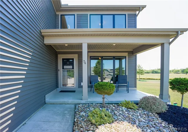 3rd image of 76 Jaycee Ln, Buffalo, NY 14224 | MLS# B1698147