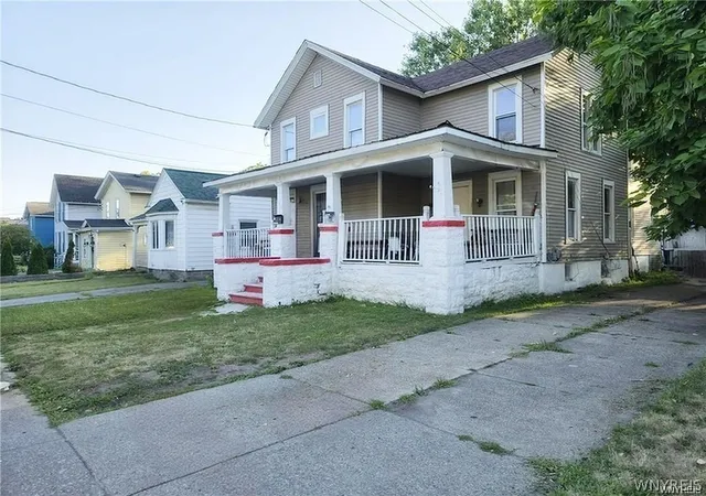 1st image of 143 S Transit St, Lockport, NY 14094 | MLS# B1698629