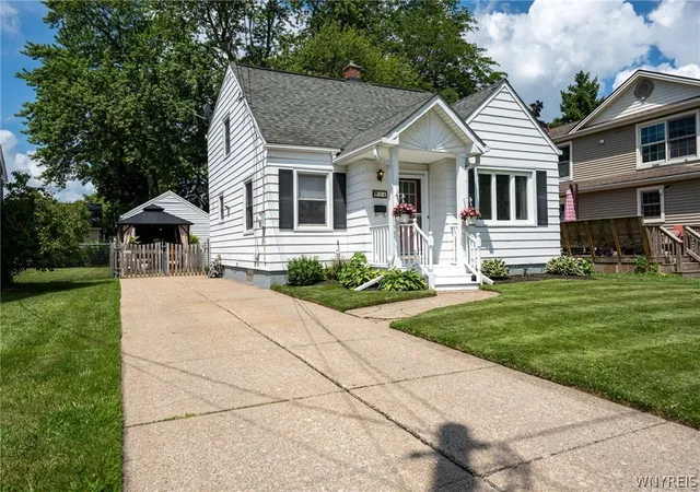 Photo 2 of Sale Pending at 94 Amsterdam St, Tonawanda, NY 14150 | MLS# B1698260 | Listing updated on 2026-07-23