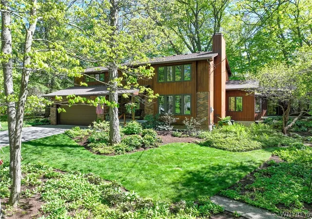 1st image of 205 Blake Hill Rd, East Aurora, NY 14052 | MLS# B1698295