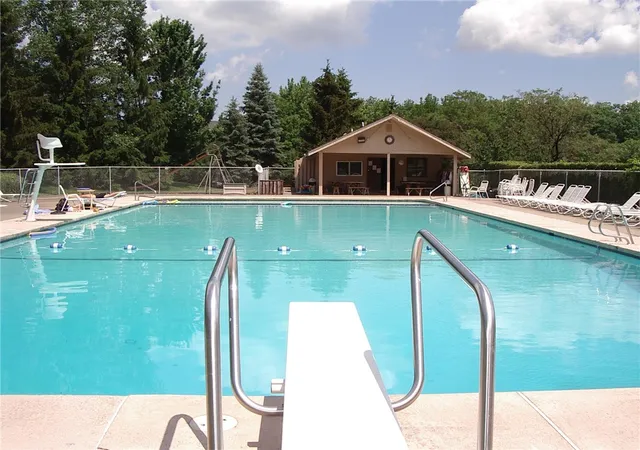 31st image of 56 Shagbark Wy, Fairport, NY 14450 | MLS# R1696609