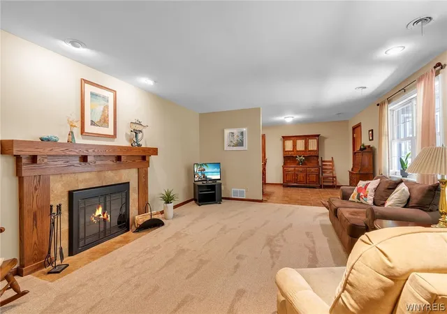 5th image of 17 Highland Dr, East Aurora, NY 14052 | MLS# B1698604