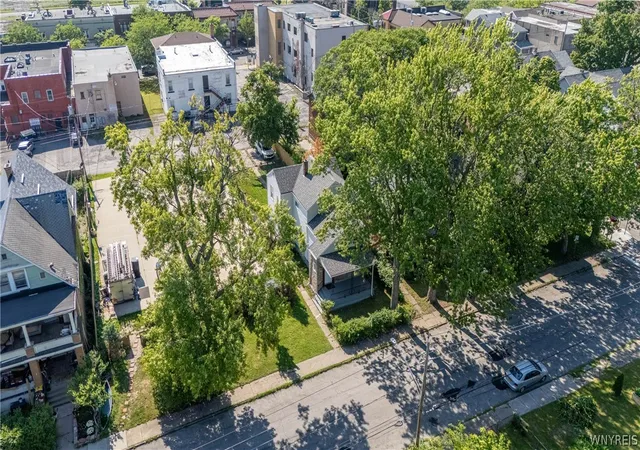 44th image of 466 4th St, Niagara Falls, NY 14301 | MLS# B1698275