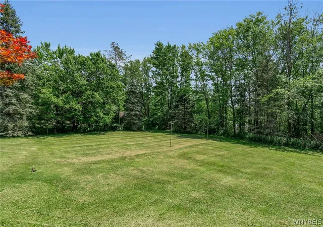 5th image of 2035 Eastwood Rd, Marilla, NY 14052 | MLS# B1697206