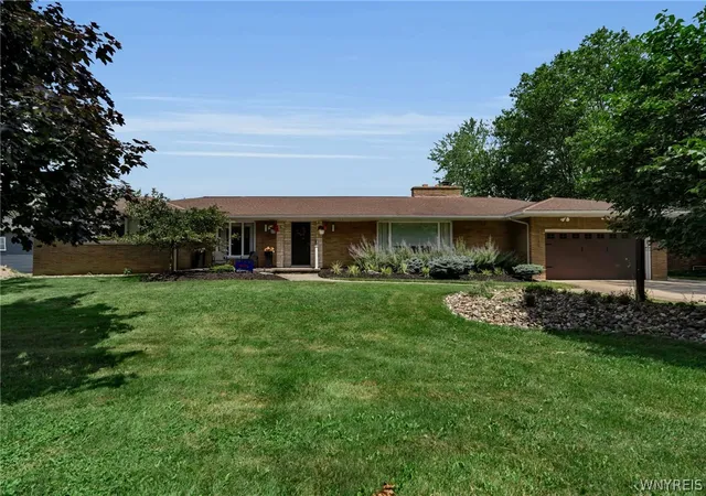Photo 1 of Sale Pending at 9230 Valley Strm Rd, Clarence, NY 14031 | MLS# B1698442 | Listing updated on 2026-07-30