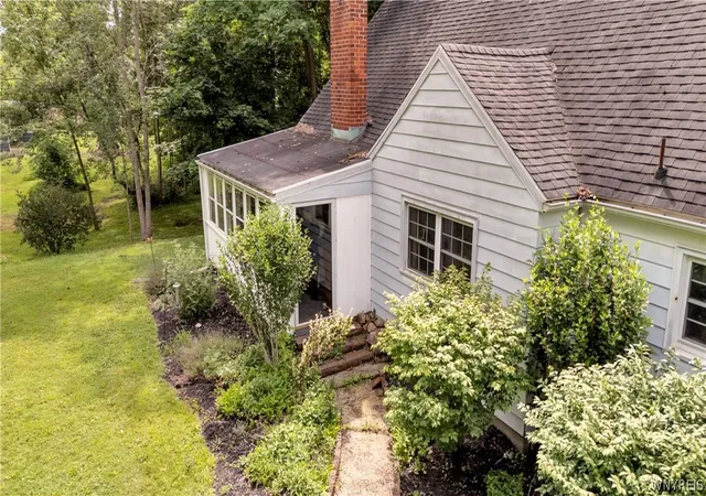 Photo 4 of Sale Pending at 3808 Pearl St Rd, Batavia, NY 14020 | MLS# B1696916 | Listing updated on 2026-07-28