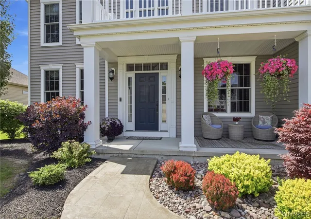 2nd image of 6 Parliament Ln, Lancaster, NY 14086 | MLS# B1698691