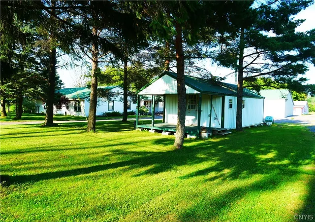 2nd image of 1682 Augusta Solsville Rd, Oriskany Falls, NY 13425 | MLS# S1698425