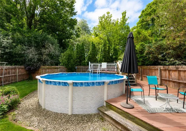 Photo 5 of Sale Pending at 237 Washington St, Geneva, NY 14456 | MLS# R1697831 | Listing updated on 2026-07-23