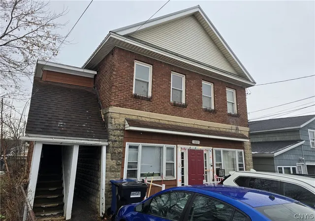 1st image of 1017 Milton Ave, Syracuse, NY 13204 | MLS# S1698731