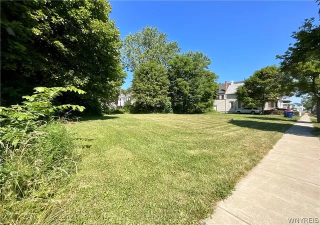 2nd image of 112 Verplanck St, Buffalo, NY 14208 | MLS# B1697857