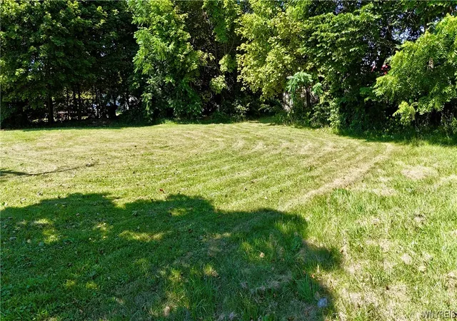 Photo 2 of Sale Pending at 114 Verplanck St, Buffalo, NY 14208 | MLS# B1697865 | Listing updated on 2026-07-17