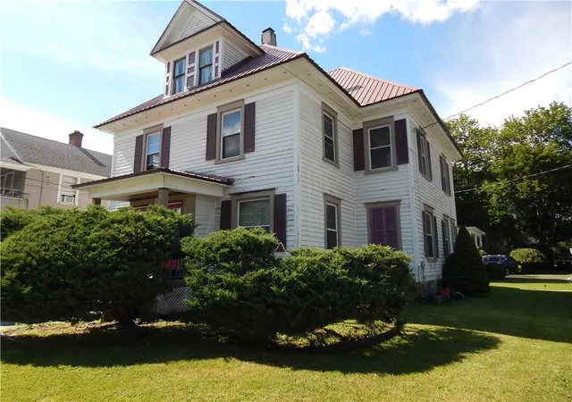 2nd image of 101 103 Center St, Oneonta, NY 13820 | MLS# R1697694