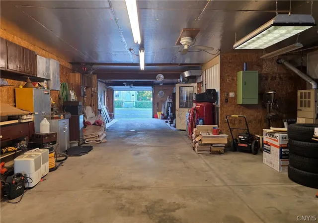 3rd image of 515 Niagara St, Utica, NY 13501 | MLS# S1698395