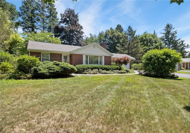 1st image of 112 Washington Rd, Pittsford, NY 14534 | MLS# R1698072
