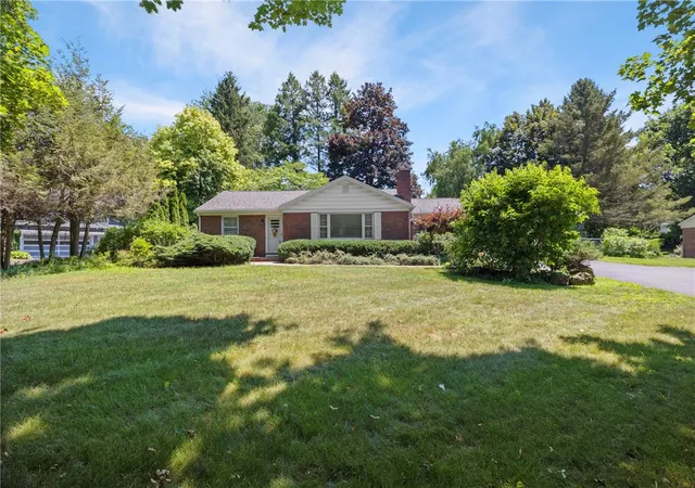 2nd image of 112 Washington Rd, Pittsford, NY 14534 | MLS# R1698072