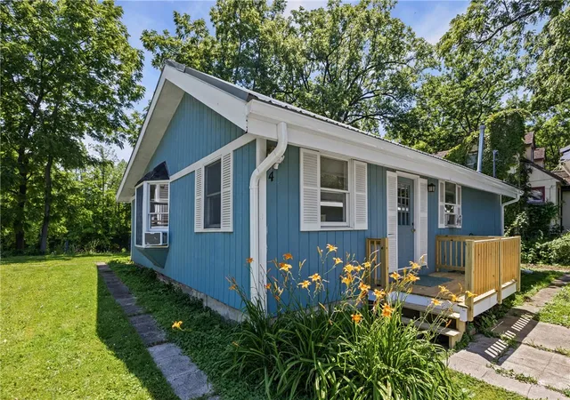 1st image of 4 Milewood Rd, Chili, NY 14546 | MLS# R1697830