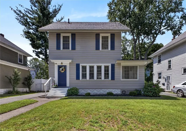 4th image of 287 Versailles Rd, Rochester, NY 14621 | MLS# R1698311