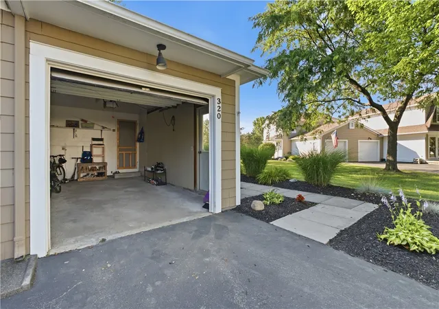 28th image of 320 Lenora Ln, Webster, NY 14580 | MLS# R1698661