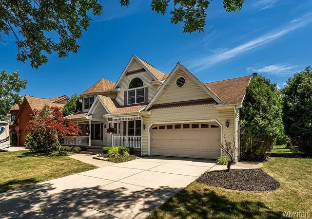 2nd image of 2 Meadow Spring Ct, East Amherst, NY 14051 | MLS# B1696854