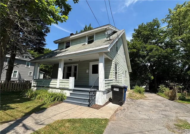 Photo 3 of Single family home for sale at 114 Maurice Ave, Syracuse, NY 13207 | MLS# S1698833 | Listing updated on 2026-07-28