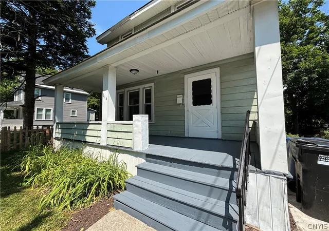 Photo 4 of Single family home for sale at 114 Maurice Ave, Syracuse, NY 13207 | MLS# S1698833 | Listing updated on 2026-07-28