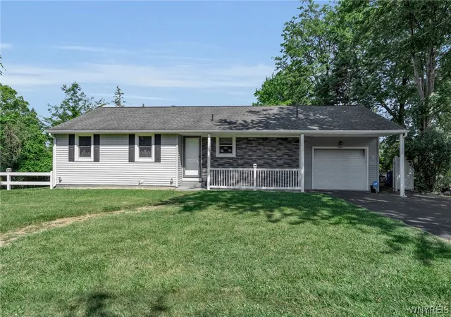 2nd image of 2350 Berg Rd, Buffalo, NY 14218 | MLS# B1696665