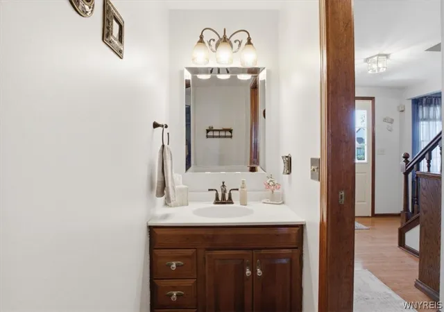 4th image of 3698 Meadowbrook, Wheatfield, NY 14120 | MLS# B1698553