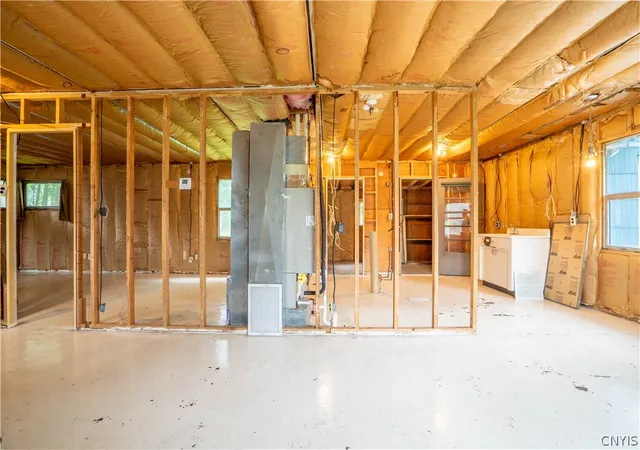 3rd image of 27 Pinecrest Rd, New Hartford, NY 13413 | MLS# S1698452