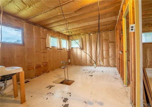 4th image of 27 Pinecrest Rd, New Hartford, NY 13413 | MLS# S1698452