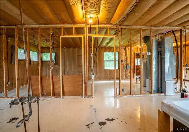 5th image of 27 Pinecrest Rd, New Hartford, NY 13413 | MLS# S1698452