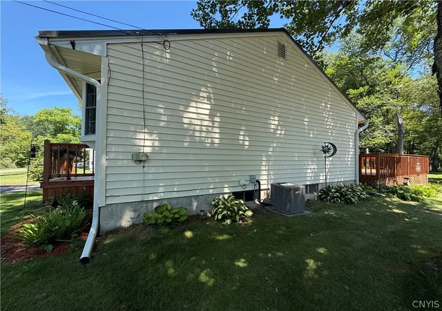 Photo 4 of Sale Pending at 8466 Dawn Dr, Rome, NY 13440 | MLS# S1698345 | Listing updated on 2026-07-27
