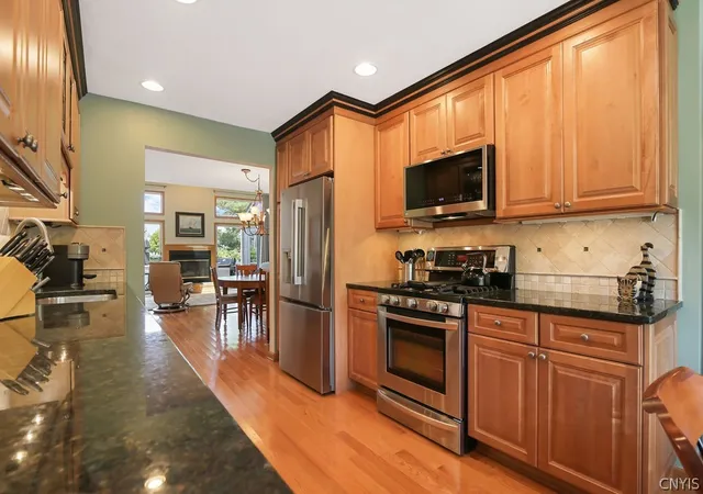 5th image of 189 Summerhaven Dr S, East Syracuse, NY 13057 | MLS# S1698826